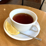 145611023 - 紅茶（520円 ＋税）