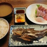 磯料理 ゑび満 - 焼き魚＋刺身定食 1,650円