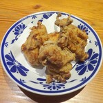 鳥衛門 - 鶏の黒唐揚げ