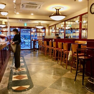 夜10時以降入店可 都庁前駅でおすすめのカフェをご紹介 食べログ 夜10時以降入店可 都庁前駅でおすすめのカフェをご紹介 食べログ