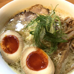 RAMEN ガモウスマイル - 