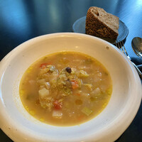 ラ・ボンヌターブル - 