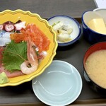 Marukei - 海鮮丼1000円