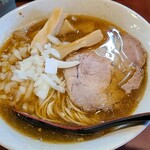 らーめん 豚鬼 - 酸味と辛味を加えた煮干しラーメン850円