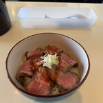 中華そば GO.TO.KU 仁 - 牛肉のタタキ丼