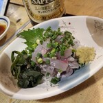 魚八＆串八珍 - 活きアジタタキうめー！
            刺身にも出来るし、頼めば骨も揚げてくれます( ≧∀≦)ノ