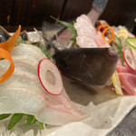 かもめ食堂 - 刺し身盛合せ