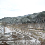 喜八郎 - 高山に近ずくと雪景色