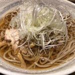 焔蔵 - ご飯セットの冷たい肉そば(700円)〜白髪ねぎがかなり乗ってます。