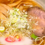 一文無 - 東京ラーメン然とした丼顔