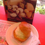 アトリエ・ド・フロマージュ - シュークリーム３５０円