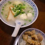 香港麺 新記 虎ノ門店 - 雲呑魚蛋麺