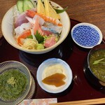 Kakurega Shokusai Tomizawa - ランチ海鮮丼