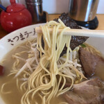 さつまラーメン - 麺リフト