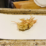 日本橋 蕎ノ字 - ■車海老の頭
      ☆一つ目は塩で頂く。
      ◎足のカリカリさと、海老みその味がまた堪らない。