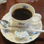 ラ・ファミーユ - ランチサービスのコーヒー。