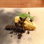 Osteria le Terre - アミューズ
                        八街 浅野さんの金美人参のスフォルマート
                        カカオ スパイスのクランブル