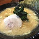 横浜家系ラーメン 鶴乃家 - 