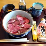 阿蘇 とり宮 - 馬刺し・赤身(ふるさと納税返礼品)で馬刺し丼