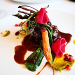 レストラン マノワ - ひぐまの赤ワイン煮込み