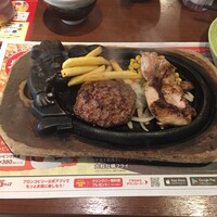 我が家の定番ランチ処のブロンコビリーで欲張りな自分にピッタリな炭焼きチキンステーキと炭焼きハンバーグランチ By グルメ課長丙午 ブロンコビリー 春日井高蔵寺店 高蔵寺 ファミレス 食べログ 我が家の定番ランチ処のブロンコビリーで欲張りな自分にピッタリな炭焼きチキンステーキと炭焼きハンバーグランチ By グルメ課長丙午 ブロンコビリー 春日井高蔵寺店 高蔵寺 ファミレス 食べログ