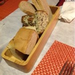 クチネッタ ユギーノ - 自家製パン