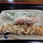 そば切り　飛鳥 - ちくわ天・ウインナー天・いんげん天