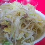 ラーメン二郎 - 小ラーメン野菜マシマシ！！