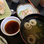 Daikokuya - 小鉢と味噌汁