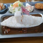 Bousai Kafe Yui - 海上自衛隊（カレー）と航空自衛隊（空上げ：からあげ）のコラボランチ護衛艦型