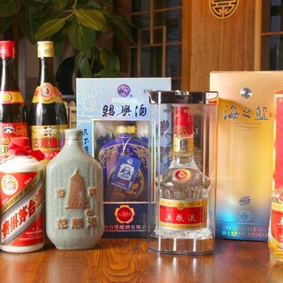 중국에서 인기의 백주와 사오싱 술은 물론, 각종 알코올류 풍부★