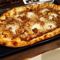 オービカ モッツァレラバー 梅田店 - ピザ