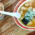 支那ソバ かづ屋 - 支那ソバとワンタンメン