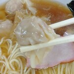 支那ソバ かづ屋 - 肉ワンタンリフト