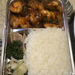 居喰処 光 - 2021/02/07
      持ち帰り 唐揚げ＆エビチリ弁当 1,000円