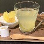 Kohi Koujou - 手づくりレモン砂糖漬けのレモネード