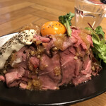 オオミヤバル - ローストビーフ丼。
            美味し。