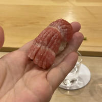 鮨 しゅん輔 阿佐ヶ谷 - 手乗りトロ