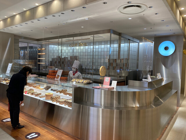 クラブハリエ B スタジオ 博多阪急店 Club Harie B Studio 博多 バームクーヘン 食べログ クラブハリエ B スタジオ 博多阪急店 Club Harie B Studio 博多 バームクーヘン 食べログ