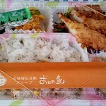 おにっこハウス - 料理写真:テイクアウト弁当(日替り·イカフライ、750円)