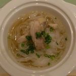 クラブラウンジ - チキンロングヌードル