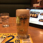 ガスト - 生ビールは僅か2分で到着します。