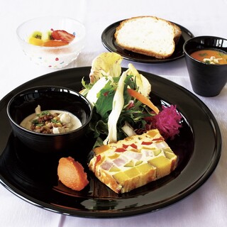 Latte Chano Mama ラッテ チャノママ 新宿三丁目 カフェ 食べログ Latte Chano Mama ラッテ チャノママ 新宿三丁目 カフェ 食べログ