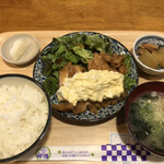 家庭料理　かわじ - ♪チキン南蛮定食￥700