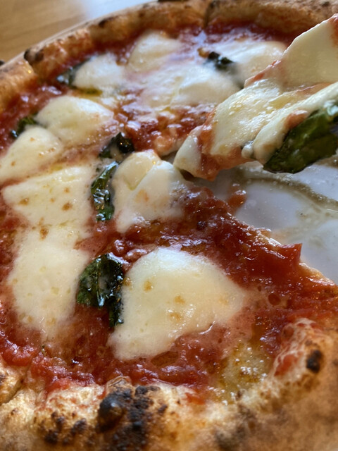 本格石窯で焼き上げるナポリPizza」の店』by K U N I : ピッツェリア