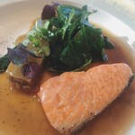 ベージュ アラン・デュカス 東京 - 