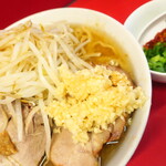 ラーメン二郎 - ラーメン小＋ニンニク多め＋青ネギ