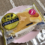 ヤマザキショップ - 北海道チーズ蒸しケーキのとろけるぷりん ¥140+税