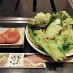 Gakuichi - コムタンクッパランチのセットサラダとカクテキ