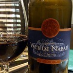 焼鳥・元気 - 今日はワインも飲んじゃいましたよ。
      ＶＡＬＥ　ＤＥ　ＮＡＢＡＩＳ２,８００円です。
      最近、焼き鳥屋さんにもワインを置いているお店が増えましたよね。
      ワインの価格も下がって飲みやすくなったからでしょうね